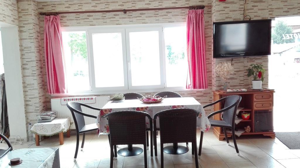 Loutra Volvis Familia Hotel מראה חיצוני תמונה